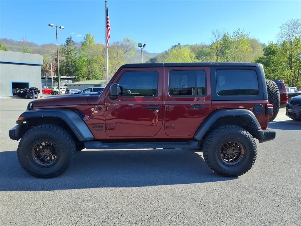 Used 2021  Jeep Unlimited Sport S image 2