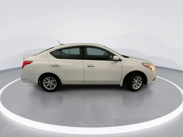 Used 2017 White Nissan 1.6 SV image 7