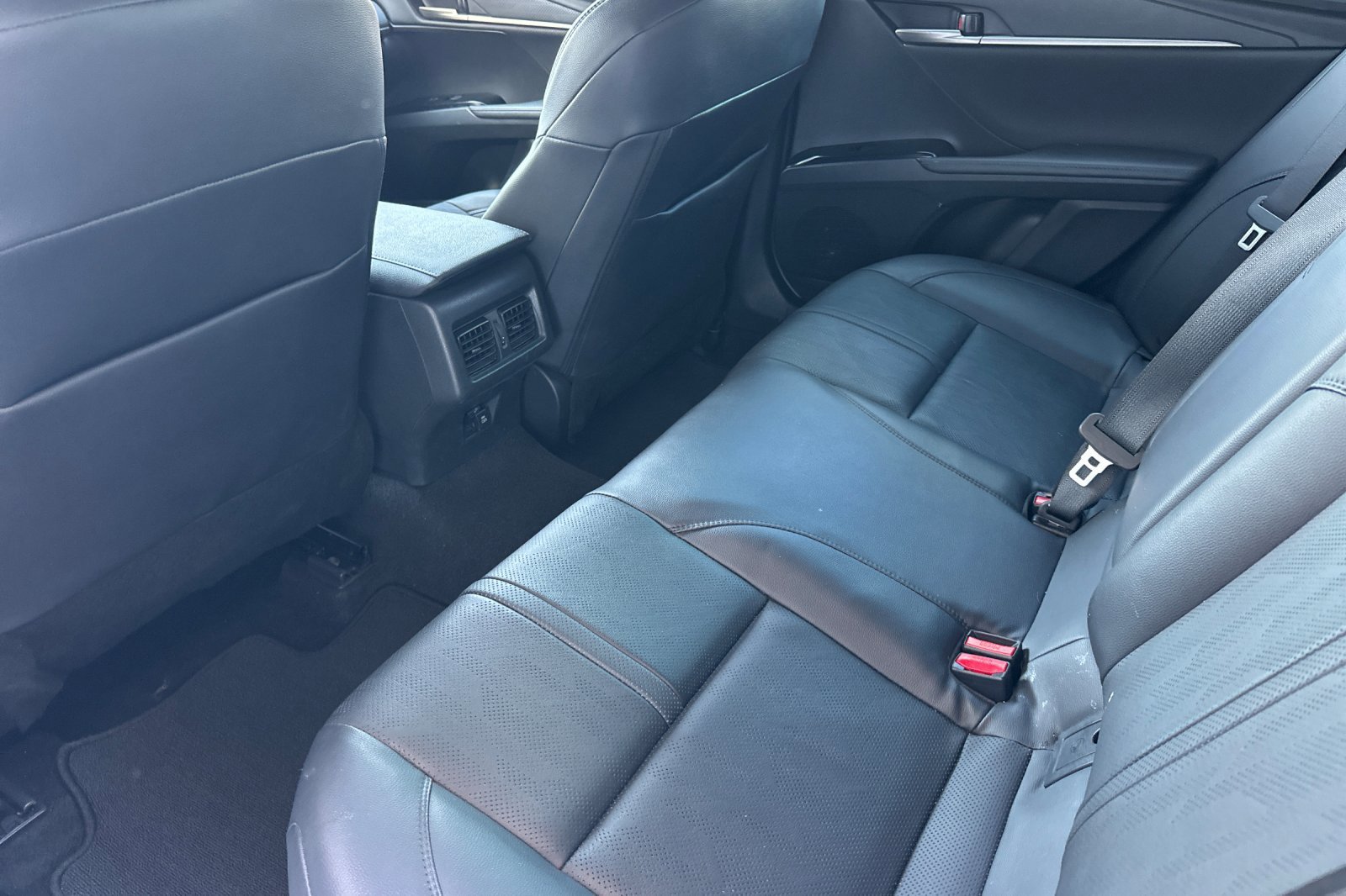 2025 Toyota Camry XSE - Photo 12