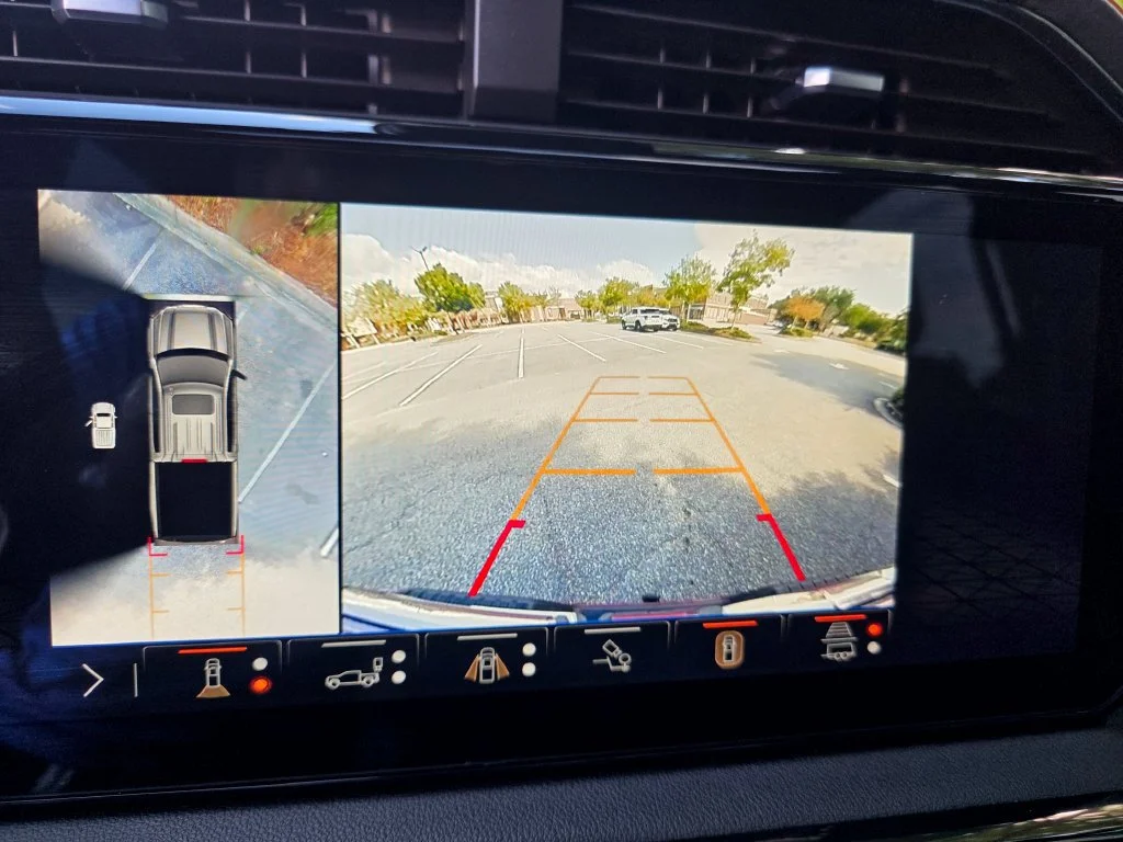Used 2025 Volcanic Red Tintcoat GMC AT4 image 21