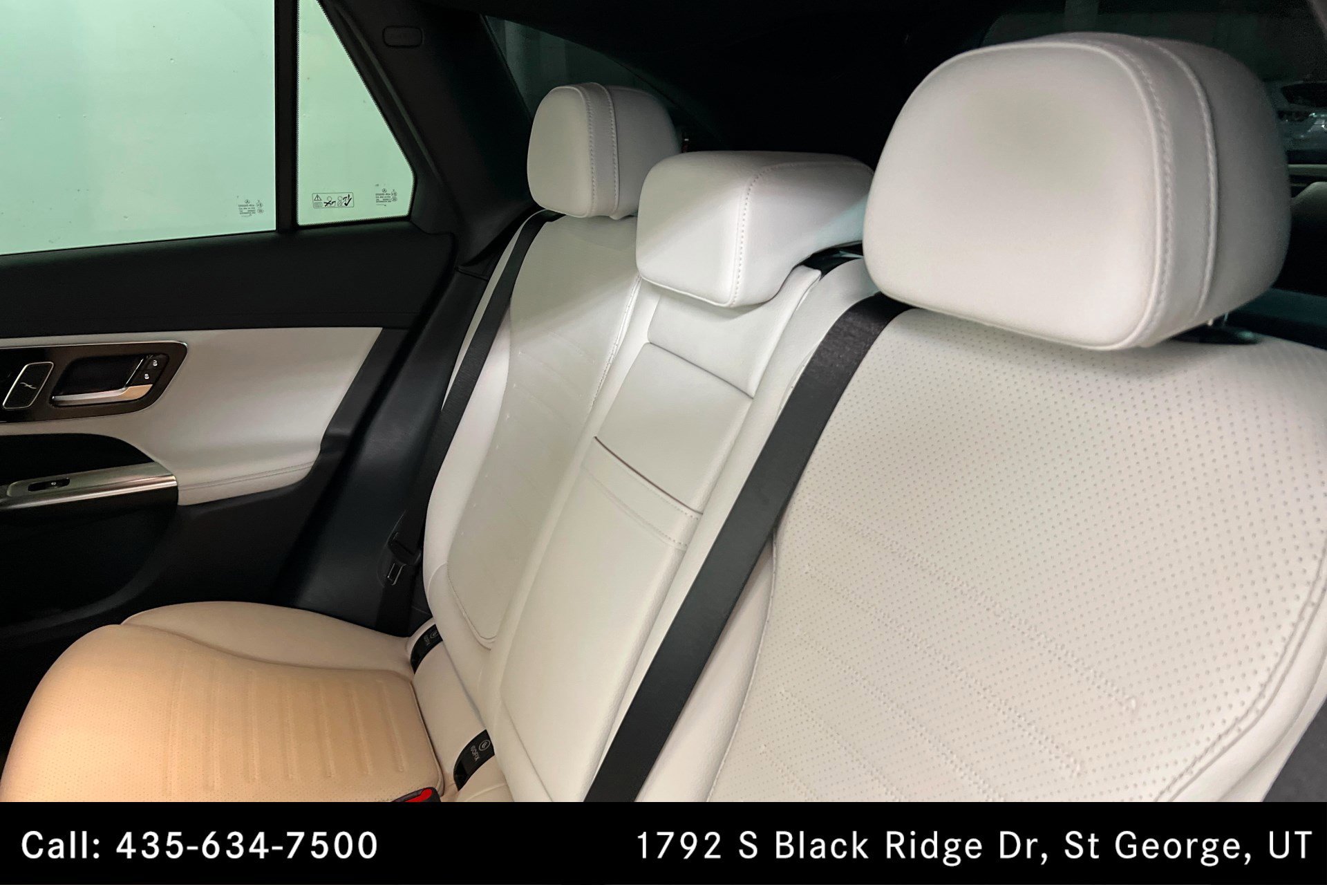 Certified Used 2026 Polar White Mercedes-Benz GLC 300 image 21
