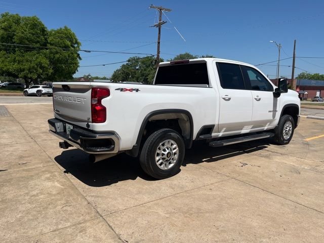 Used 2025 White Chevrolet LT image 5