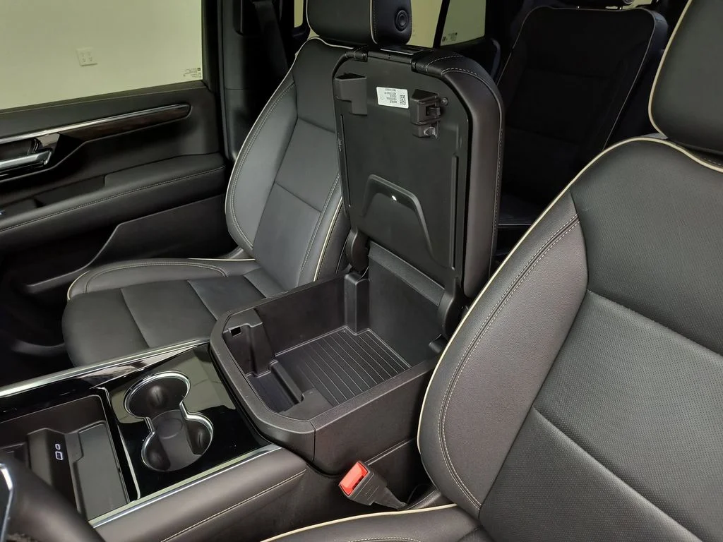 Used 2025 Dark Ash Metallic Chevrolet Premier image 29