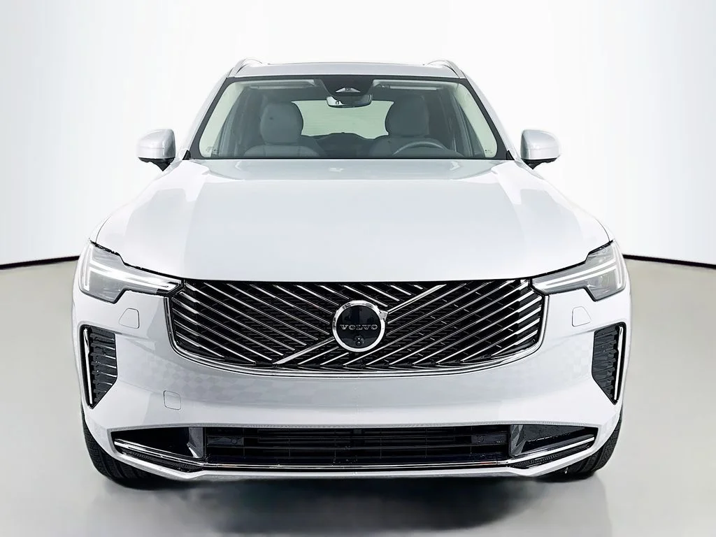 New 2026 Gray Metallic Volvo T8 Plus image 6