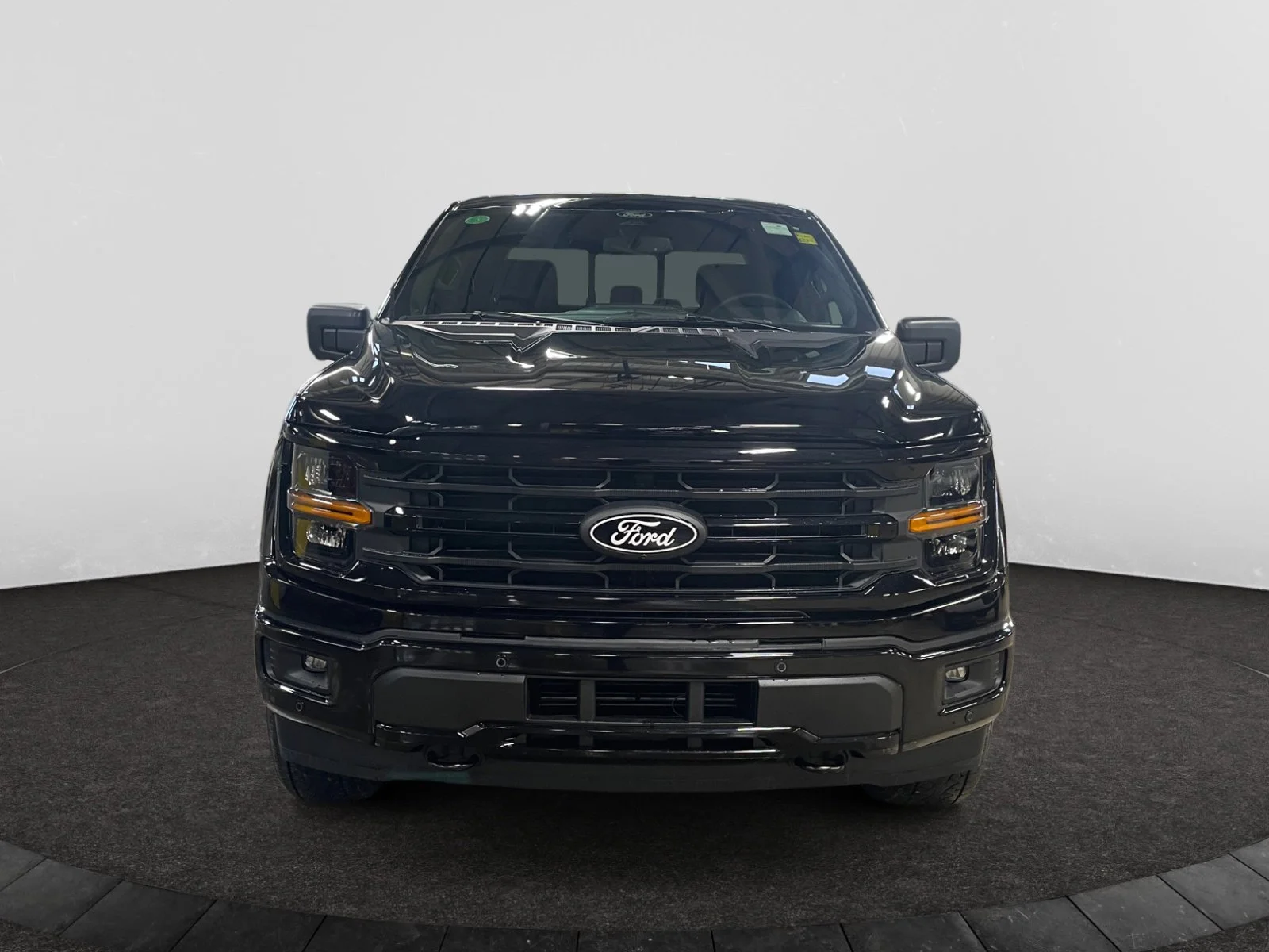 New 2026 Agate Black Metallic Ford XLT image 8