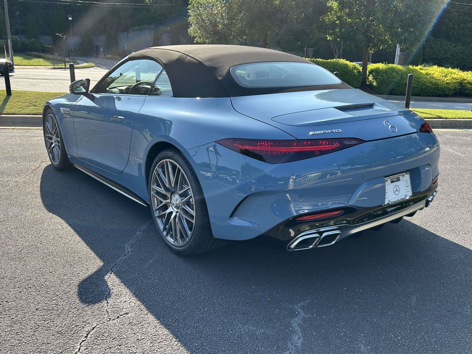 New 2027 MANUFAKTUR China Blue Solid Mercedes-Benz AMG® SL 55 Roadster image 20