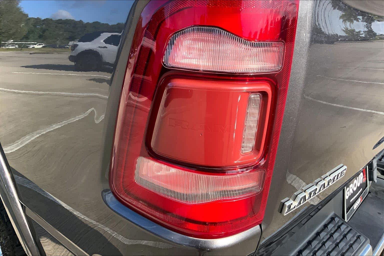 Used 2020 Granite Crystal Metallic Clearcoat Ram Laramie image 28