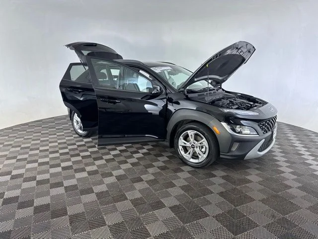 Used 2023 Black Hyundai SEL image 14
