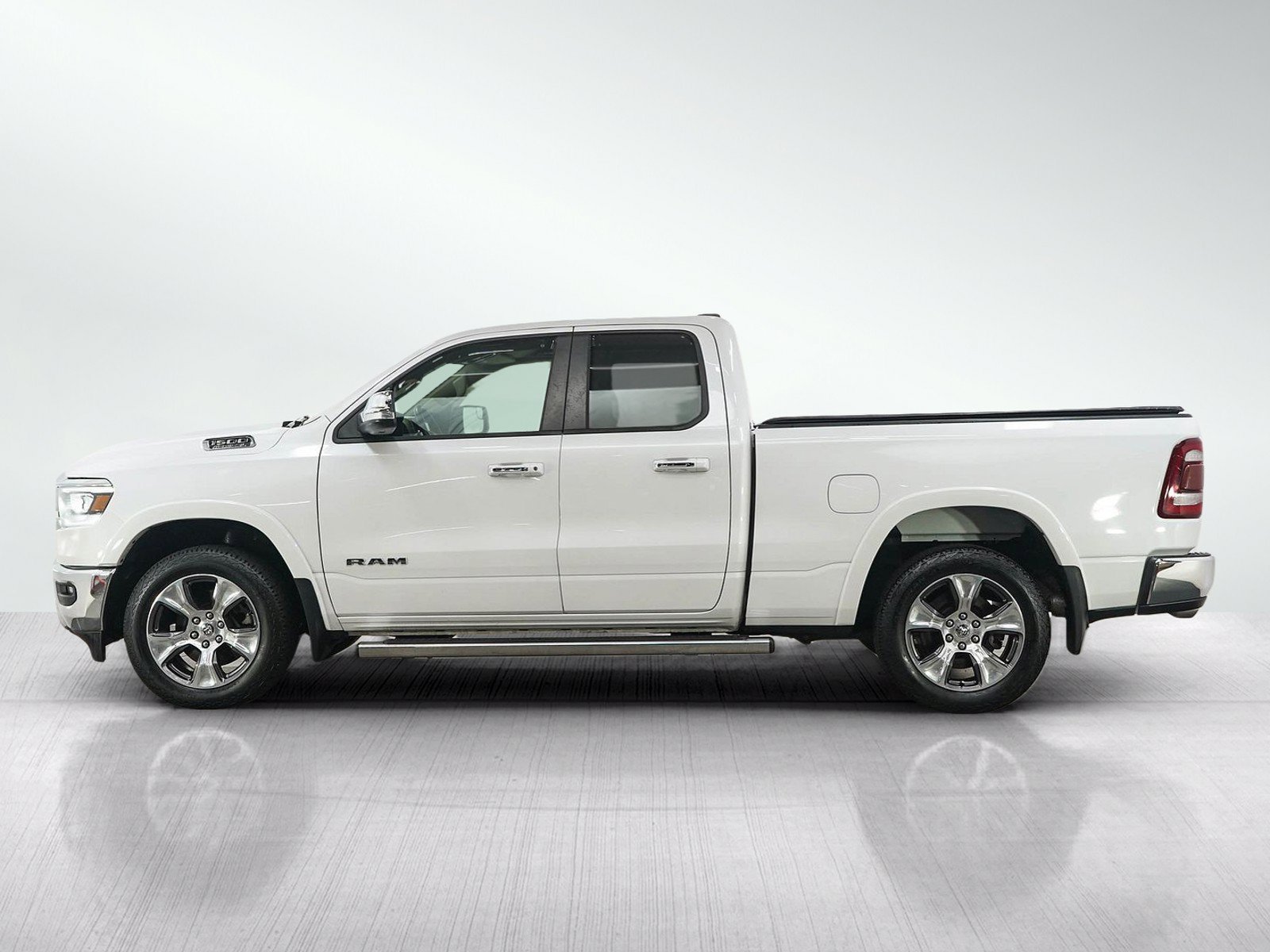 Used 2019 RAM Ram 1500 Pickup Laramie with VIN 1C6SRFDT1KN795806 for sale in Burnsville, Minnesota