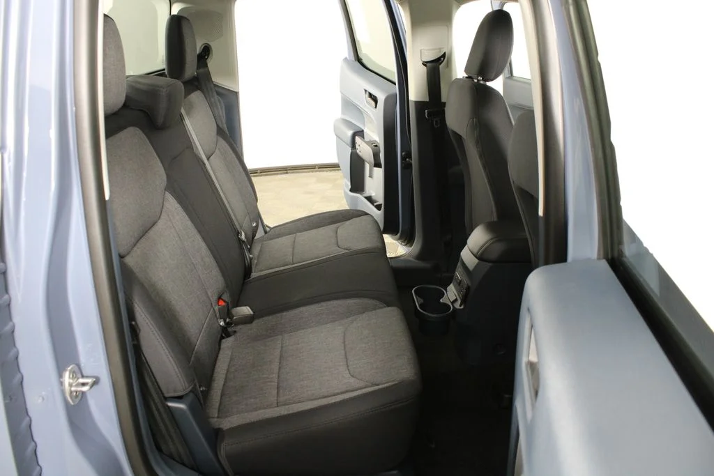 New 2026 Azure Gray Metallic Tri-Coat Ford XLT image 12