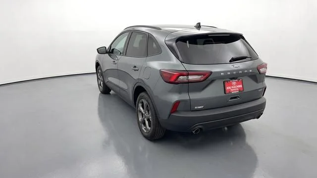 Used 2025 Gray Ford ST-Line Select image 3