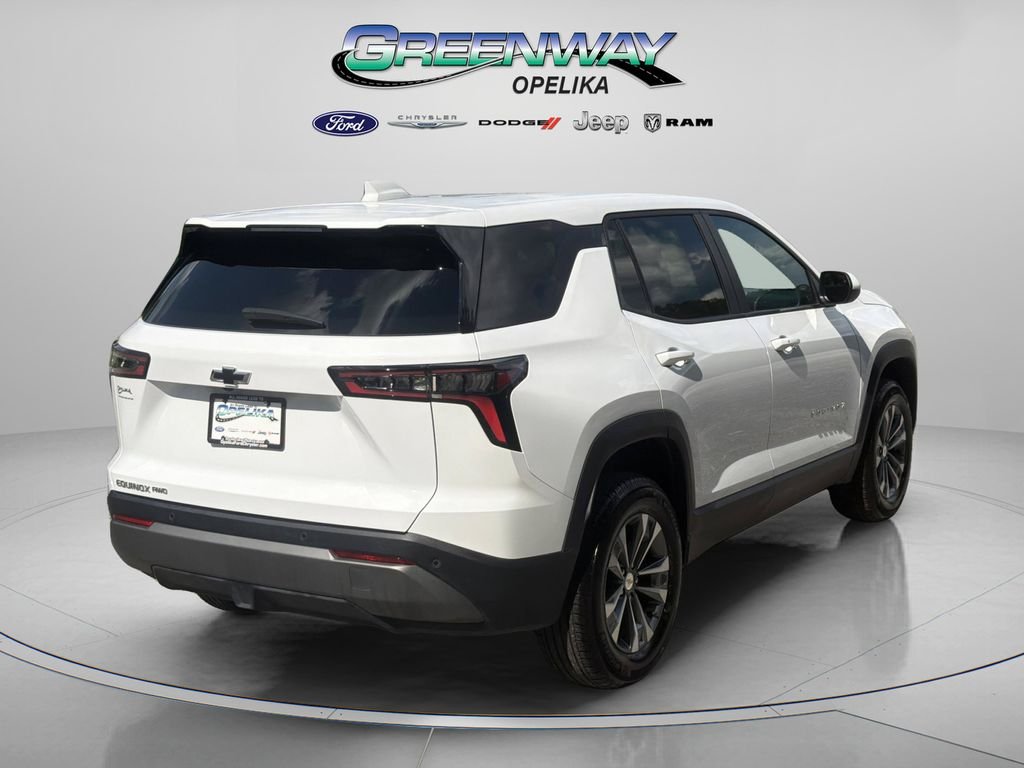 Used 2025 White Chevrolet LT image 7