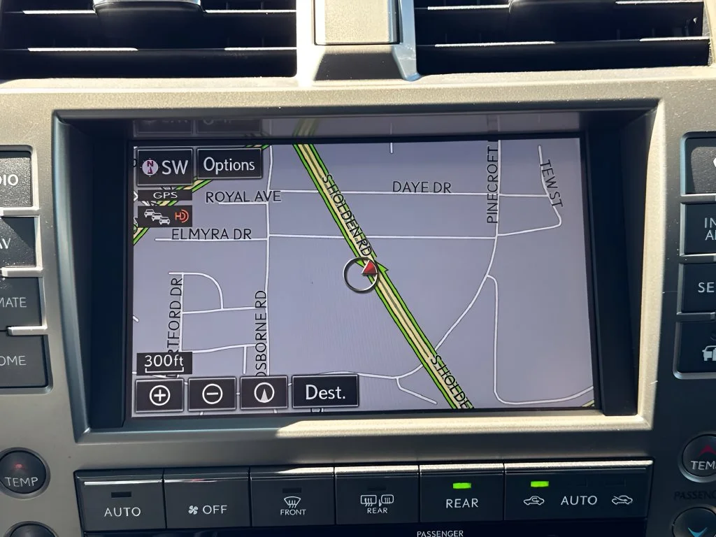 Used 2015 Black Lexus 460 image 21