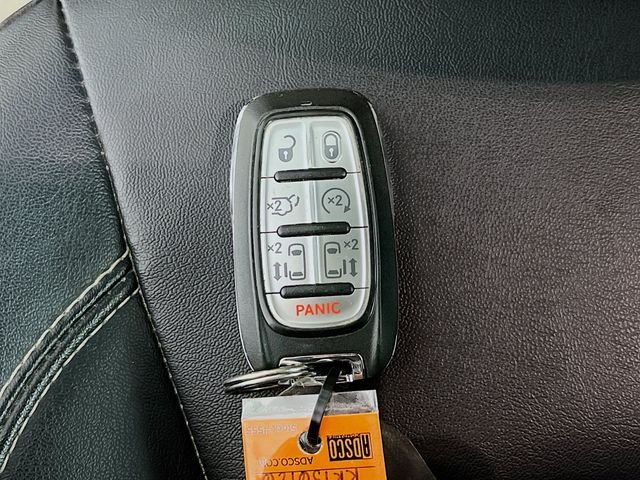 2024 Chrysler Pacifica Touring L - Photo 30