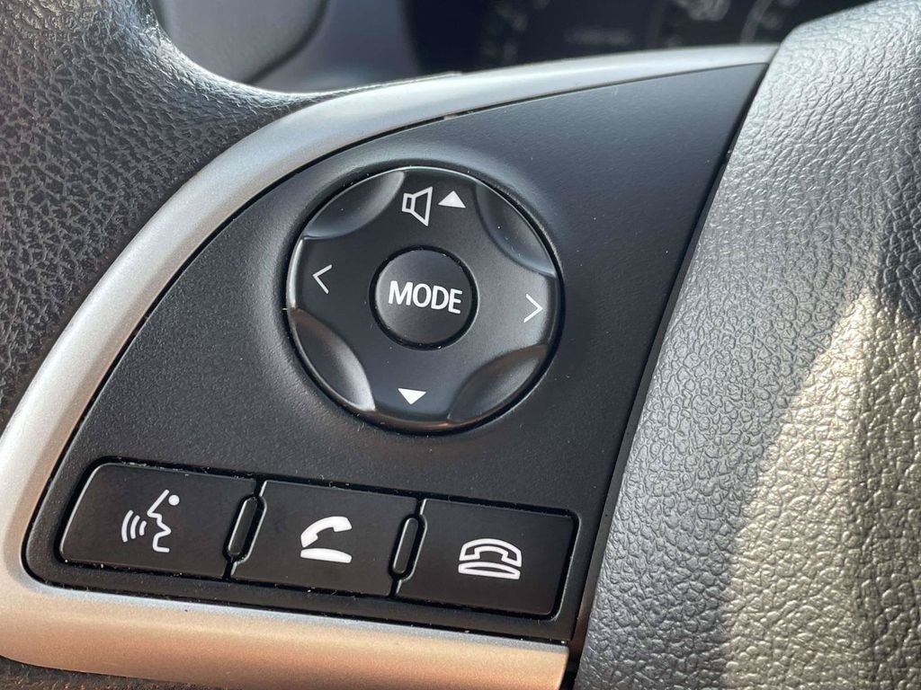 Used 2024 Blue Mitsubishi ES image 23