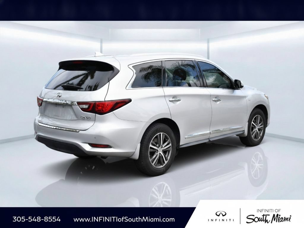 Certified Used 2019 Liquid Platinum INFINITI LUXE image 4