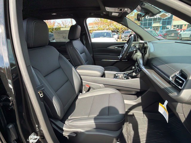 New 2027 Mosaic Black Metallic Chevrolet LT image 35