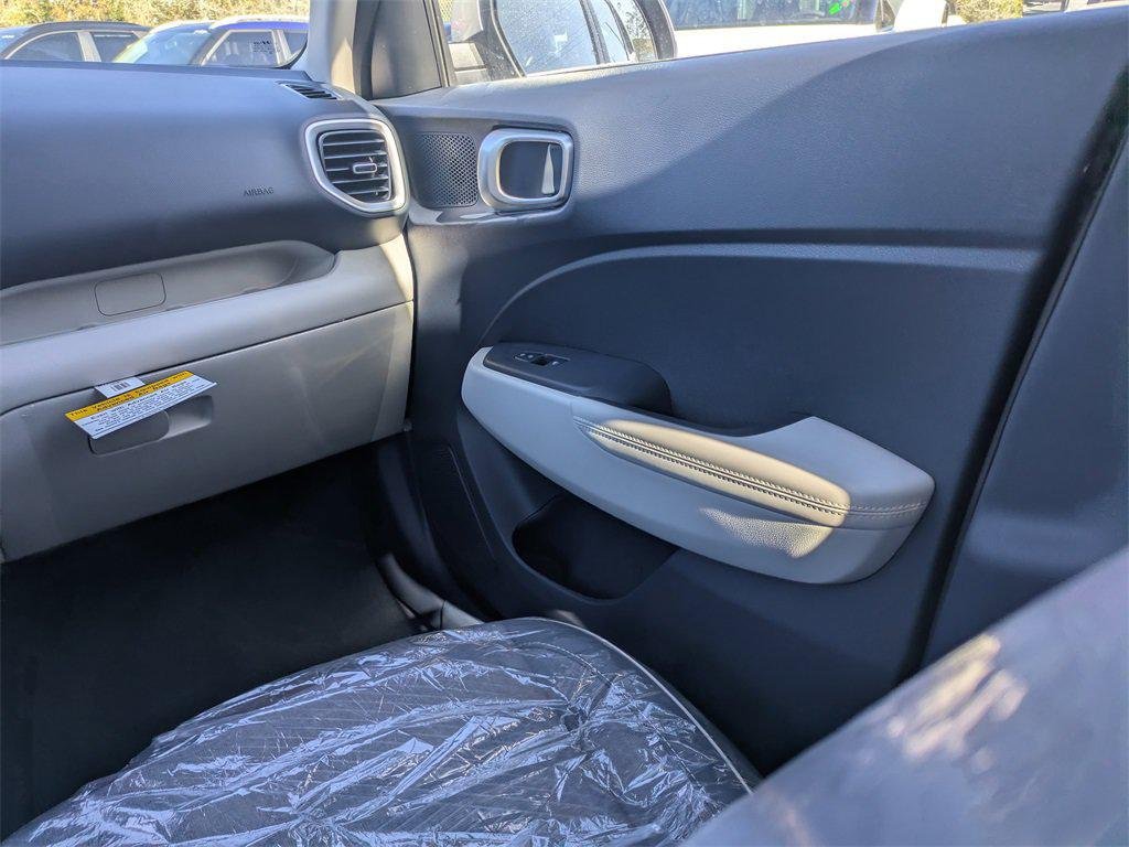 New 2026 White Hyundai SEL w/Two-Tone Roof image 18