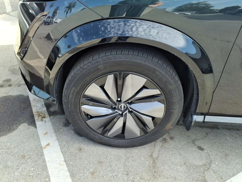 Used 2023 Green Nissan EVOLVE+ image 10
