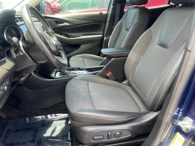 Used 2023 Sapphire Metallic Buick Preferred image 5