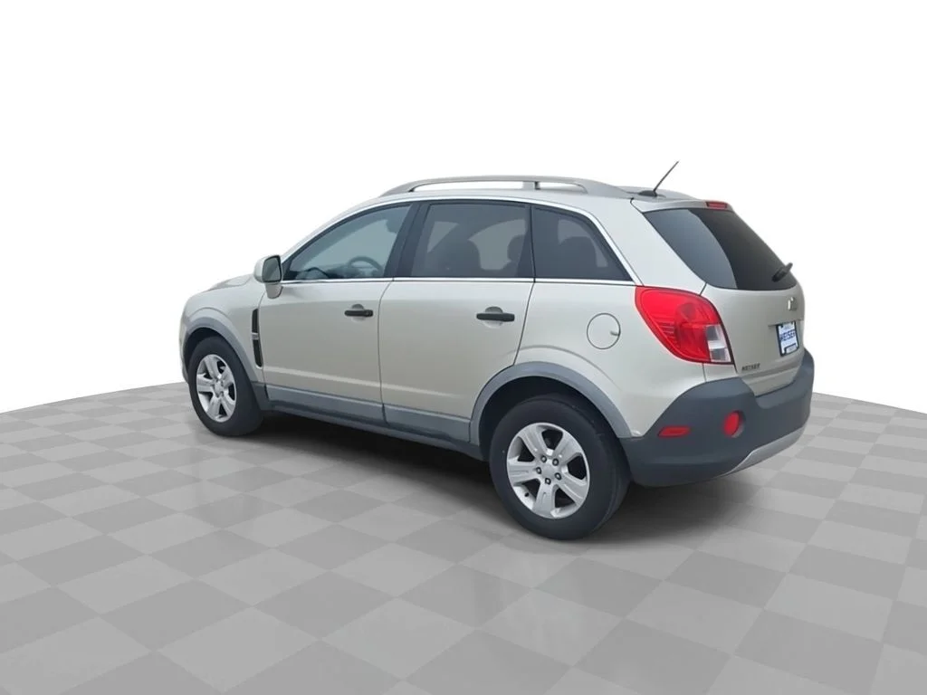 Used 2013 Gold Chevrolet 2LS image 6