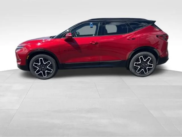 Used 2025 Radiant Red Tintcoat Chevrolet RS image 9