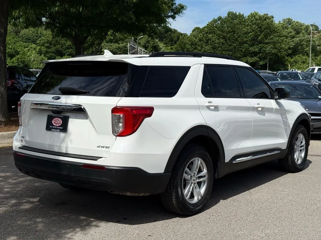 Used 2023 White Ford XLT image 8