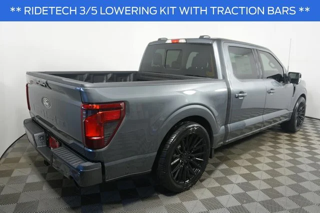 New 2026 Carbonized Gray Metallic Ford XLT image 3