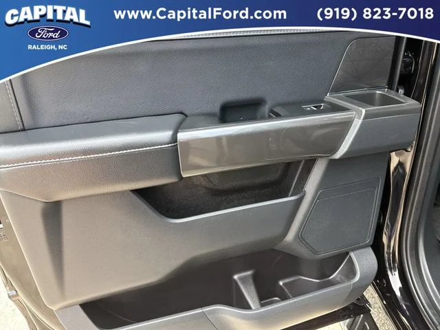 Used 2023 Black Ford XLT image 17