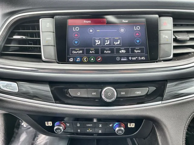 Used 2021 White Buick Essence image 19