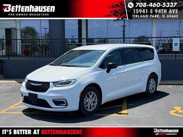 2025 Chrysler Pacifica Select