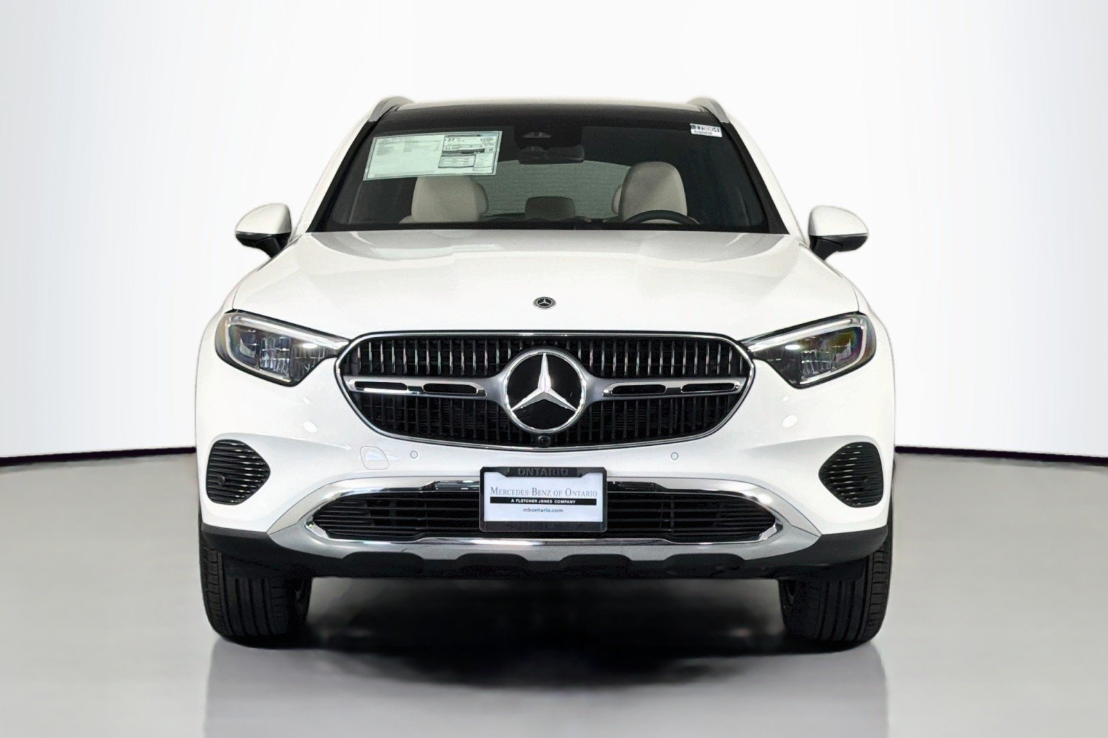 New 2026 Polar White Mercedes-Benz GLC 300 SUV image 2