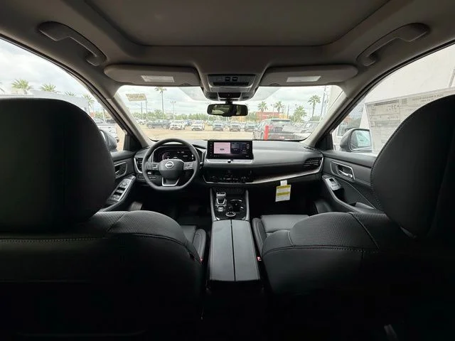New 2026 Gun Metallic Nissan Platinum image 25