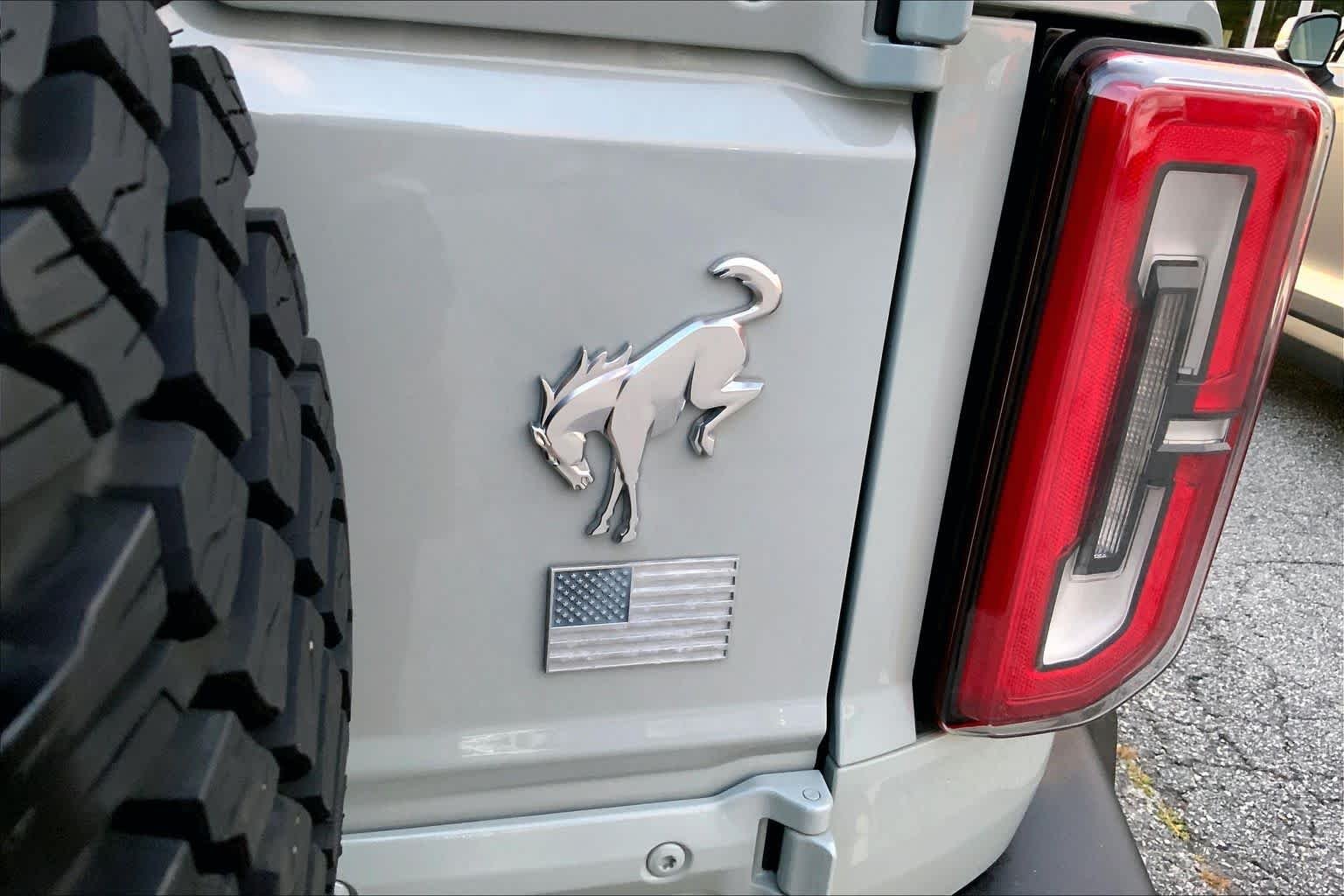 Used 2022 Cactus Gray Ford Outer Banks image 10