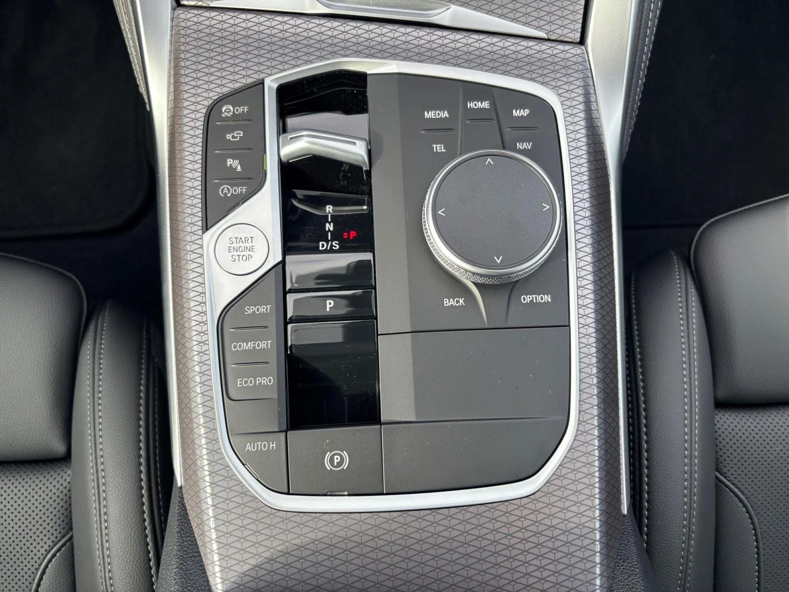2026 BMW 4 Series M440i - Photo 31