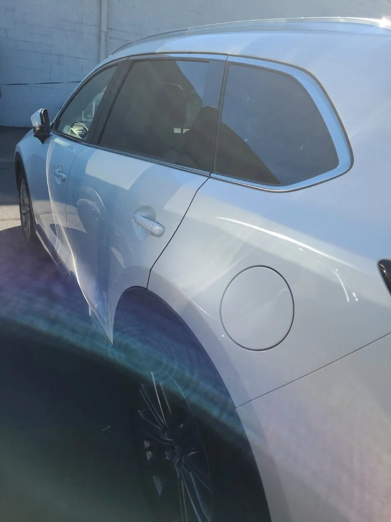 Used 2023 White Mazda Signature image 4