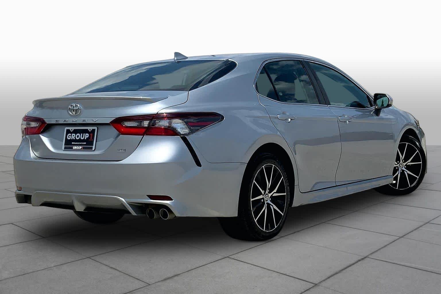 Used 2021 Celestial Silver Metallic Toyota SE image 13