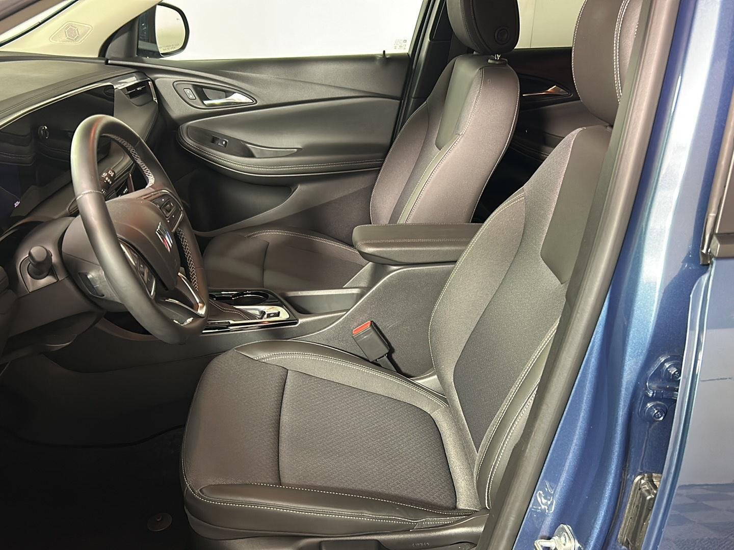 Used 2025 Ocean Blue Metallic Buick Preferred image 13