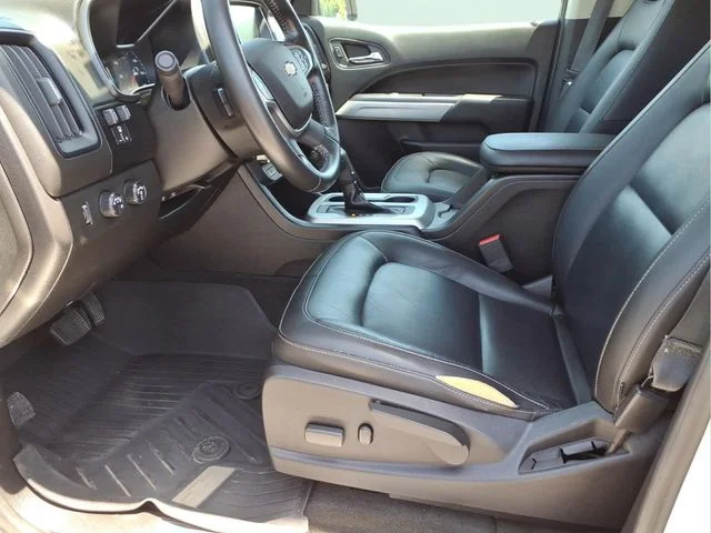 Used 2018 White Chevrolet ZR2 image 15
