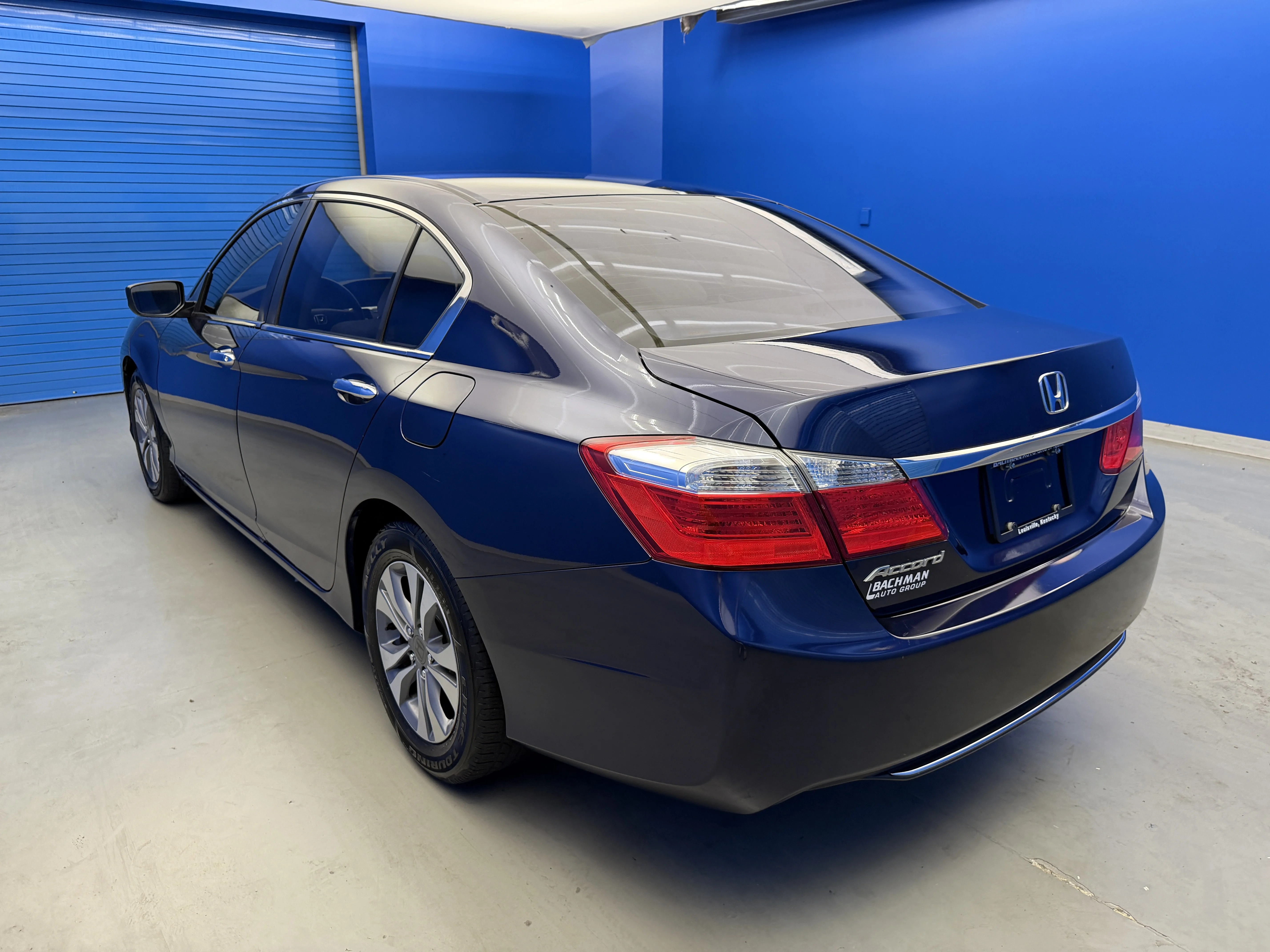 Used 2013 Obsidian Blue Pearl Honda LX image 5