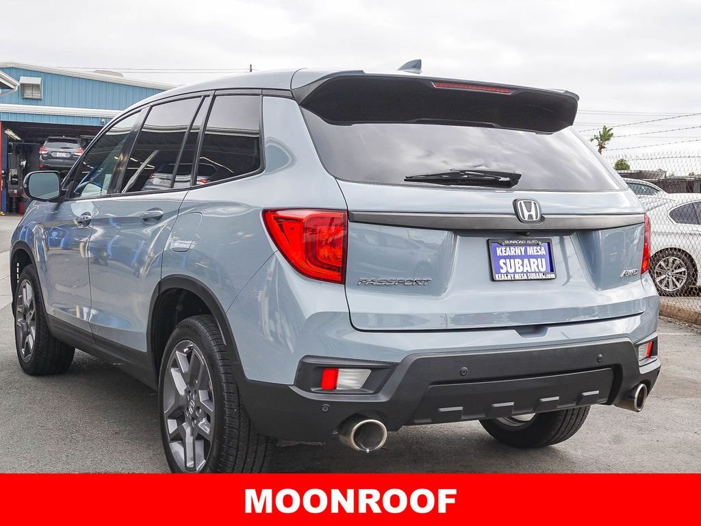 Used 2023  Honda EX-L image 4