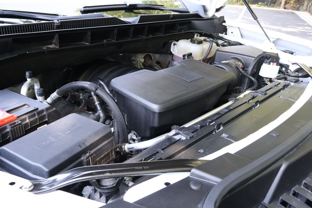 2023 GMC Yukon XL AT4 - Photo 17