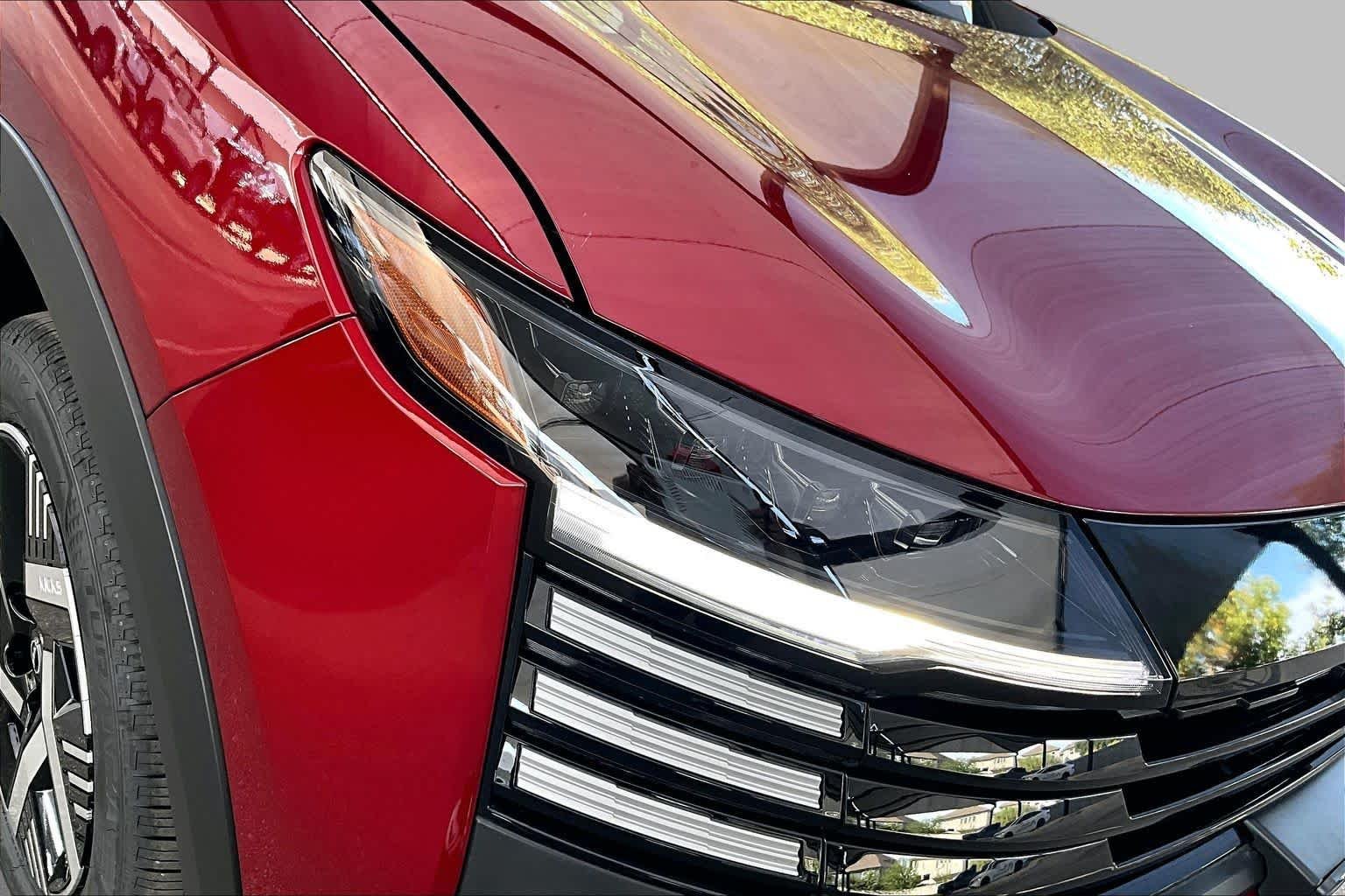 New 2027 Scarlet Ember Tintcoat Nissan SV image 18