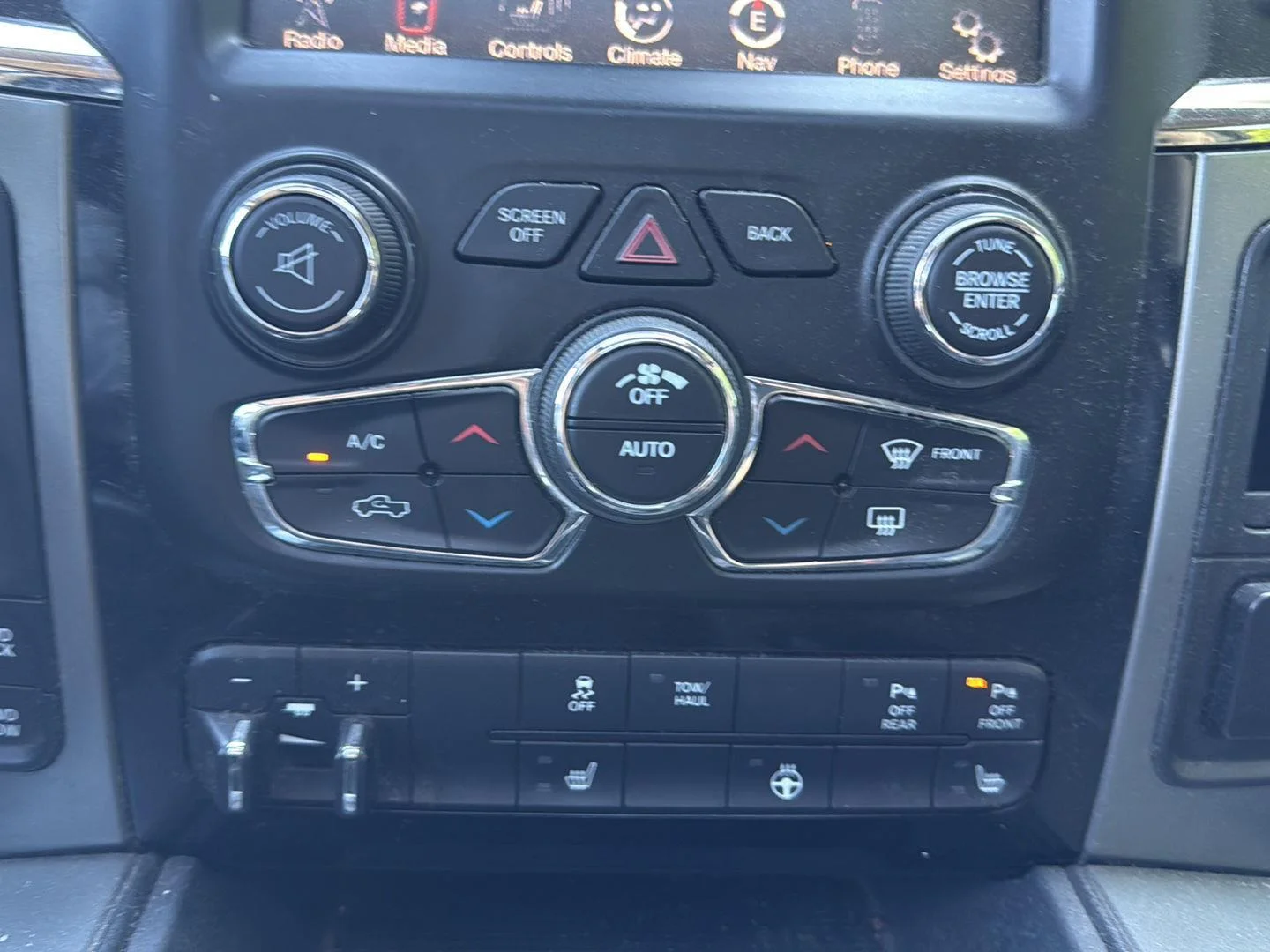 Used 2015 Brilliant Black Crystal Pearl Ram Sport image 23
