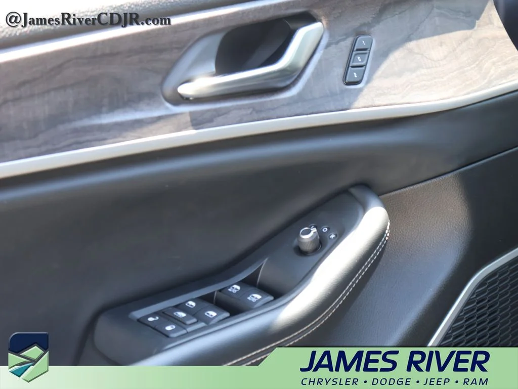 Used 2021 Gray Jeep Limited image 23