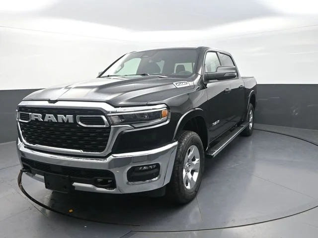 New 2027 Diamond Black Crystal Pearl-Coat Exterior Paint RAM Big Horn/Lone Star image 5