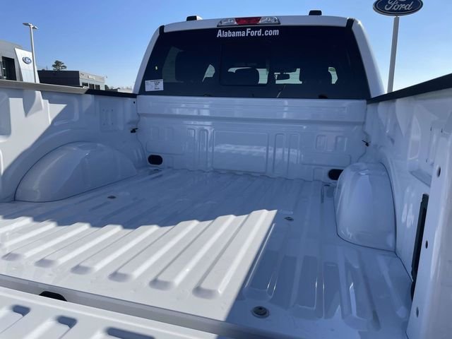New 2026 Oxford White Ford XLT image 5
