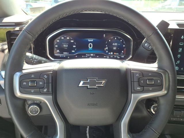 Used 2024 White Chevrolet LT image 23