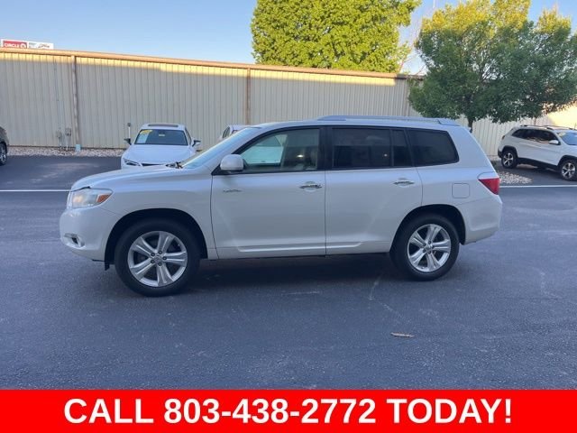 Used 2010 White Toyota Limited image 40