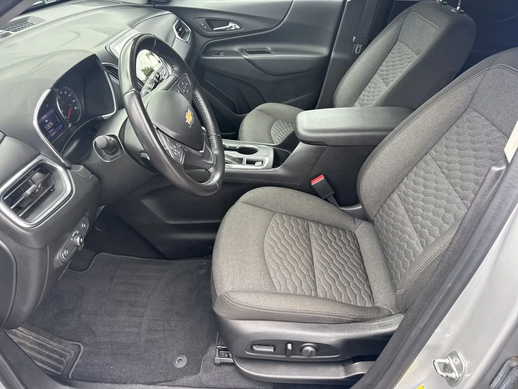 Used 2020 Silver Chevrolet LT image 9